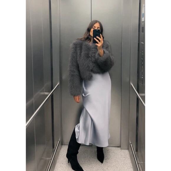 ZARA Blogger-Favorite Faux Fur Cropped Jacket Gray Hook & Eye XS 6318/261 - Picture 4 of 12
